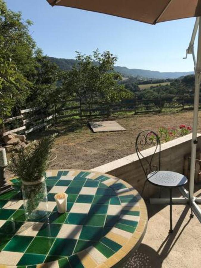 Petite Maison Pleine Nature La Bastide-Pradines 外观 照片