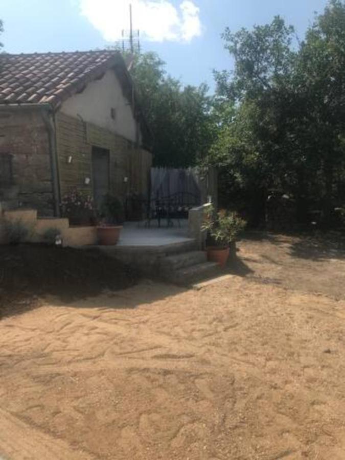 Petite Maison Pleine Nature La Bastide-Pradines 外观 照片