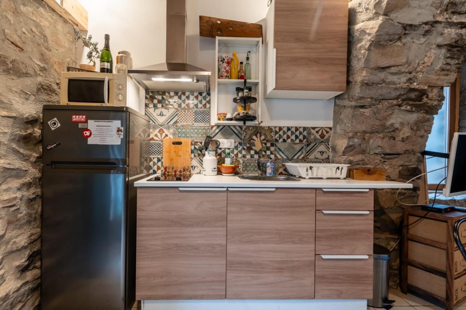 Petite Maison Pleine Nature La Bastide-Pradines 外观 照片